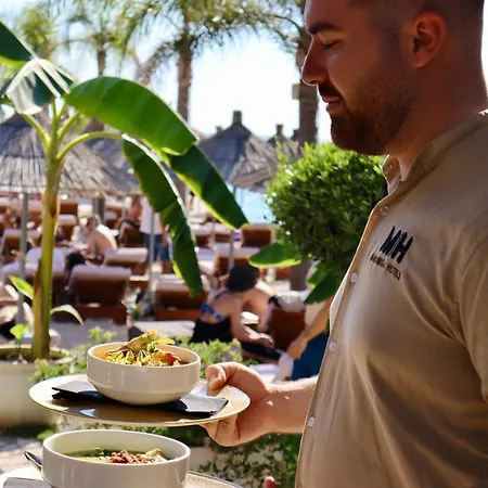 Mucobega 2 Szálloda 4*