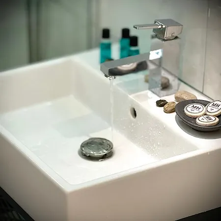 Mucobega 2 فندق ساراندا